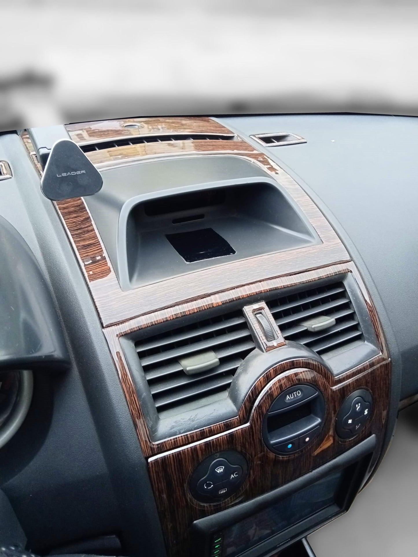 For Megane 2 Trim Console Dashboard Decor Frame Set Cockpit Decor Dashboard Kit Wood Carbon Silver Black Trim Cover Coating Set Plus 50pcs