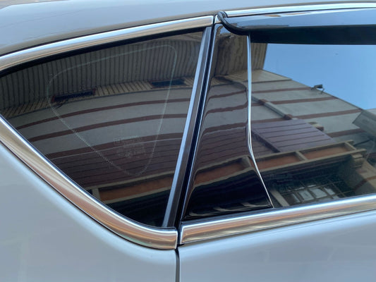 Astrra J Glass Direği Piano Black Trim, Glass Çıta