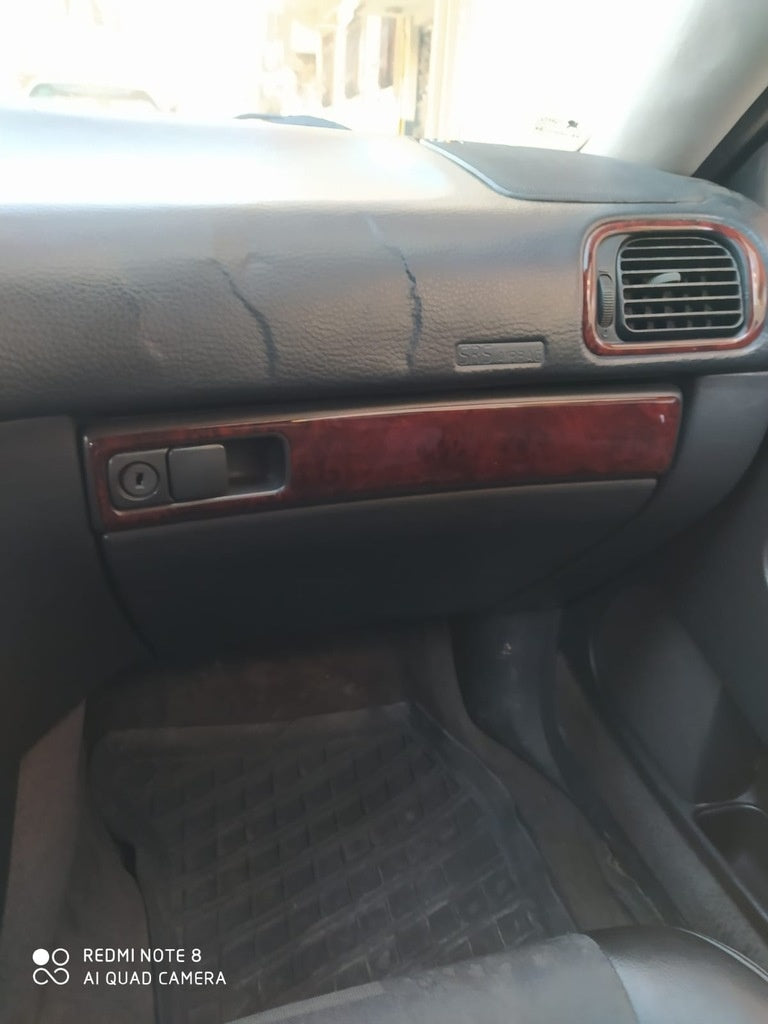 Volvo S40 Console Trim 1996-2001 Manual A/C-Carbon