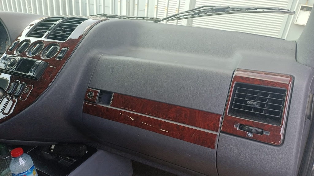 Mercedes Vito Console/Mahogany Trim 1996-1999 23.pcs (522931903)-Silver