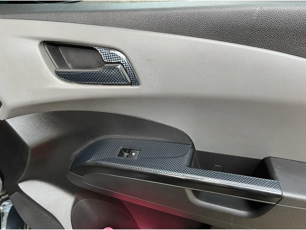 Chevrolet Aveo Console/Mahogany Trim 4 Color (521248188)-Piano Black