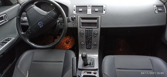 Volvo S40 Console Trim Color - Piano Black