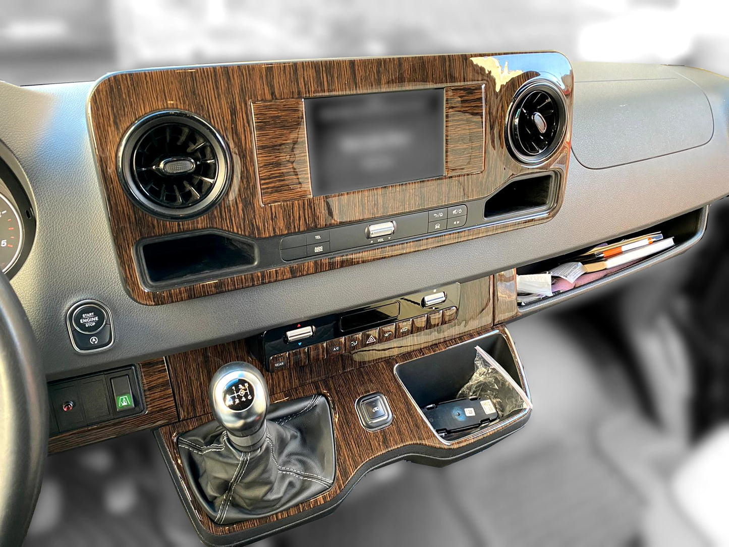 For Mercedes Sprinter W907 2019+ Trim Console Dashboard Decor Frame Set Cockpit Decor Dashboard Kit Wood Carbon Silver Black Cover Coating